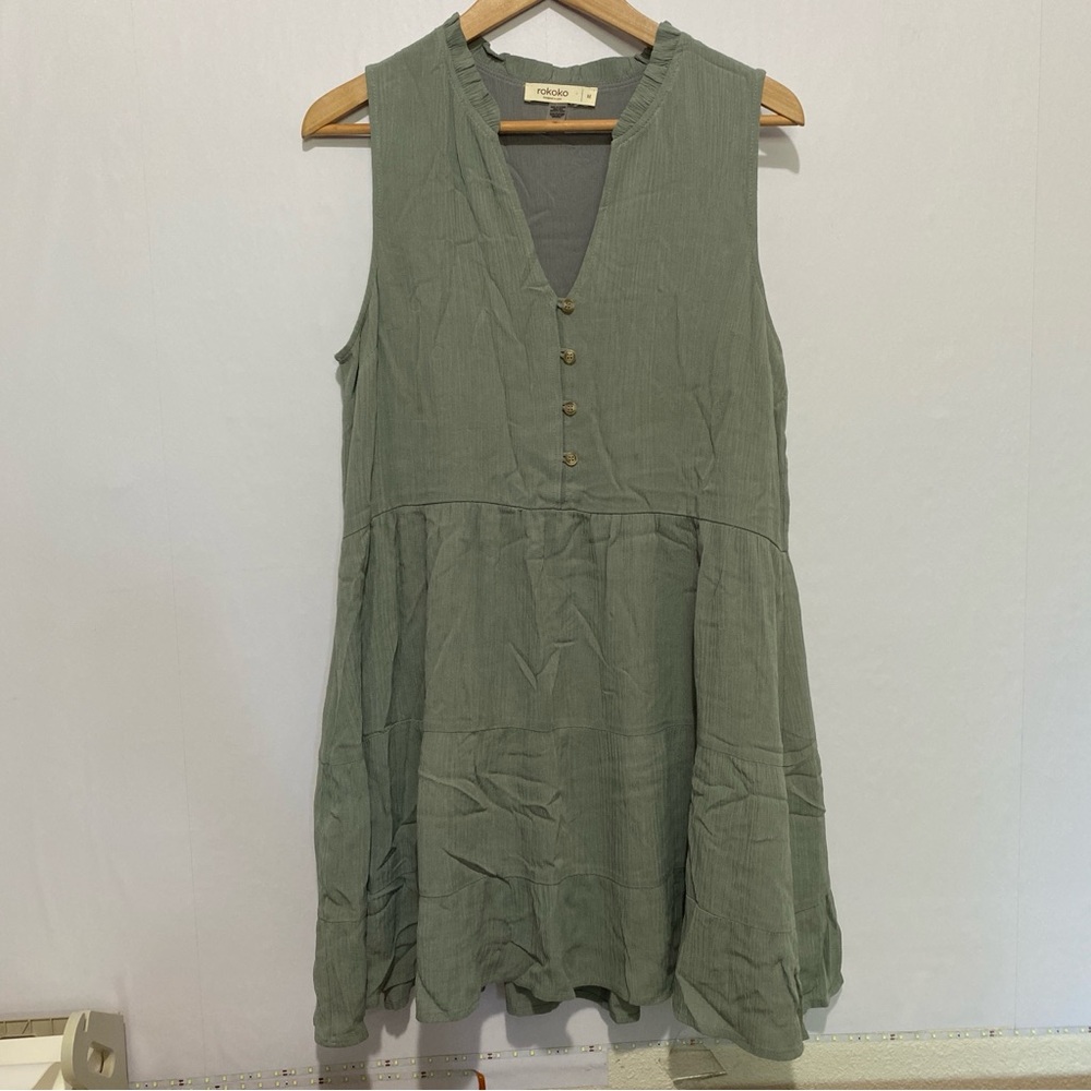 Rokoko Sleeveless Tiered Dress Green Button Front Casual Women’s M Boho Minimal‎